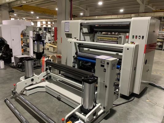 Berat maksimum mother roller 1200KG roll kertas kraft kecepatan tinggi mesin khusus memotong dan memutar kembali